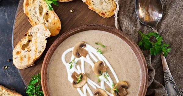 Co do zupy grzybowej? Odkryj najlepsze składniki i sekrety smaku