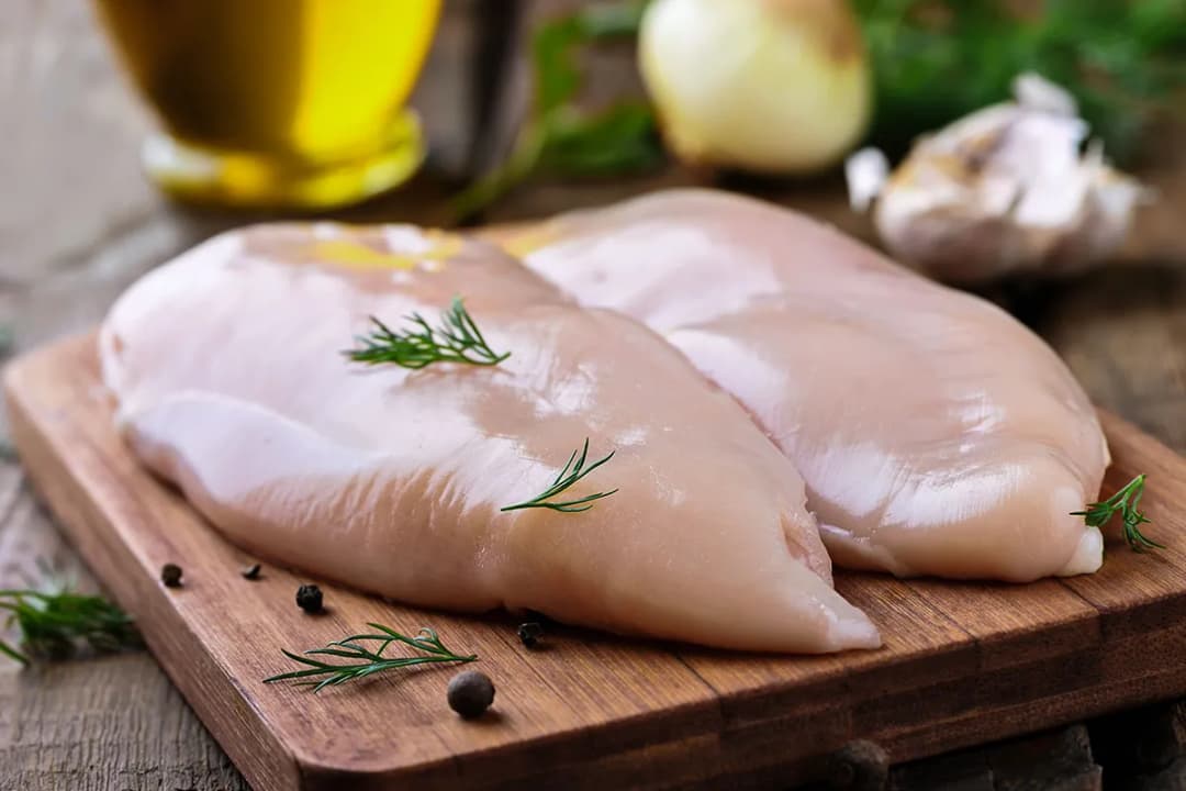 Jak piec piersi z kurczaka, aby były soczyste i pełne smaku